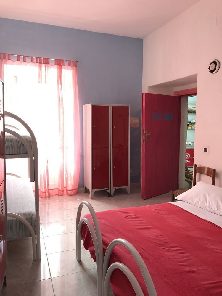 Ring Hostel Форио Экстерьер фото